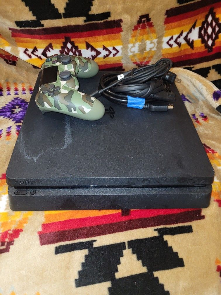 PS4 Slim