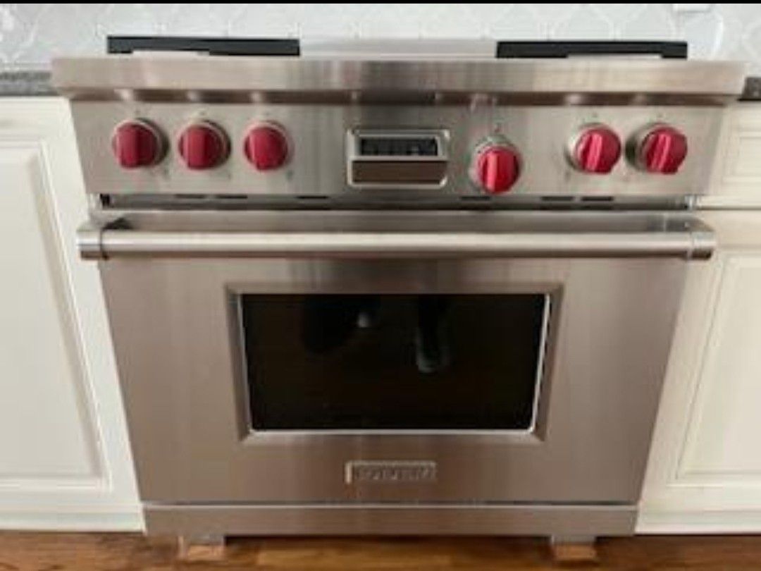 Wolf 36" Stainless Steel Dual Fuel Gas Stove