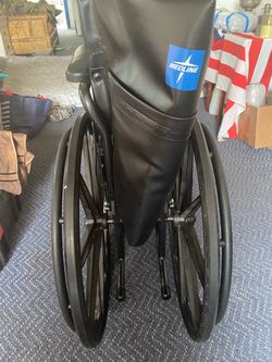 Wheelchair, Medline a most new.
