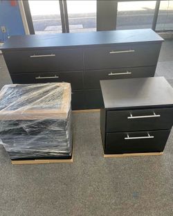 Dresser And 2 Nightstands  - Cómoda Y 2 Mesitas de noche