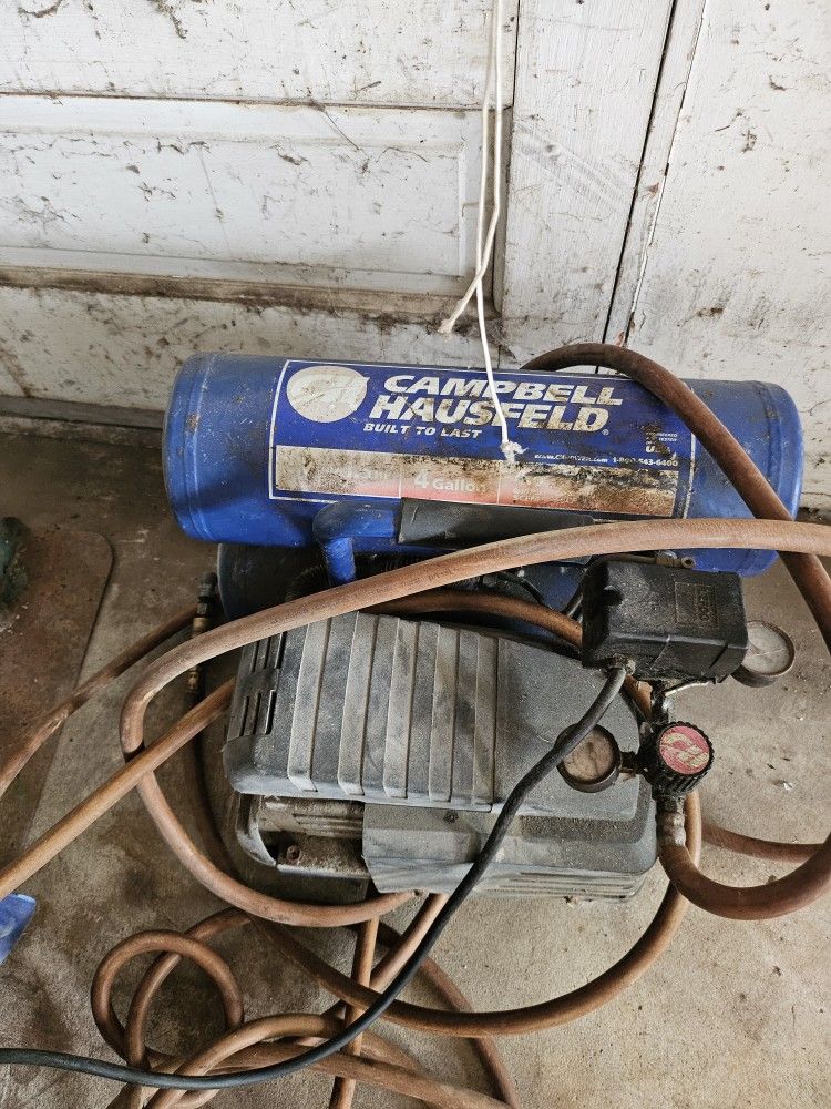 Campbell 4 Gallon Air Compressor