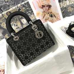 Chain Strap Handbag - Shoulder & Crossbody Bag