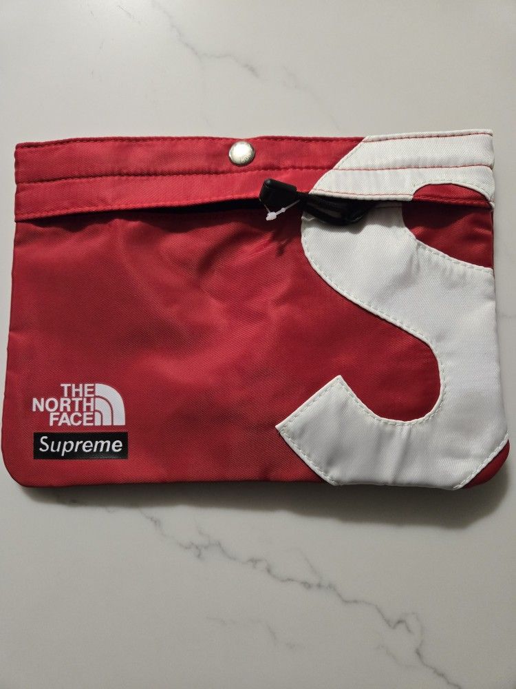 The North Face X Supreme S Logo Crossbody Red Shoulder Bag  
