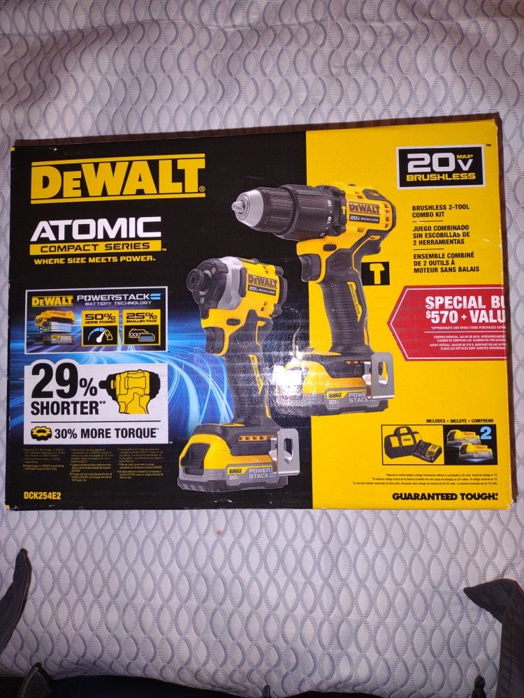 DeWalt Atomic Compact Series (DCK254E2)