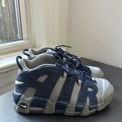 Air more hotsell uptempo georgetown hoyas