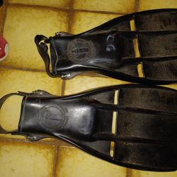 AQUALUNG US DIVERS ROCKET FINS
