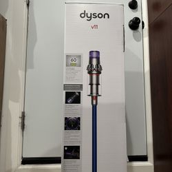 BRAND NEW Dyson V11 Cordless Stick Vacuum Cleaner - Blue | Comes With Accessory Kit