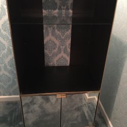Mirrored Cabinet 