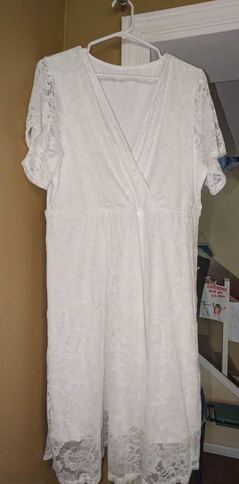 White Lace Short Wedding Dress Size 16