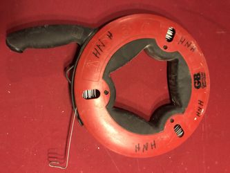 Wire puller