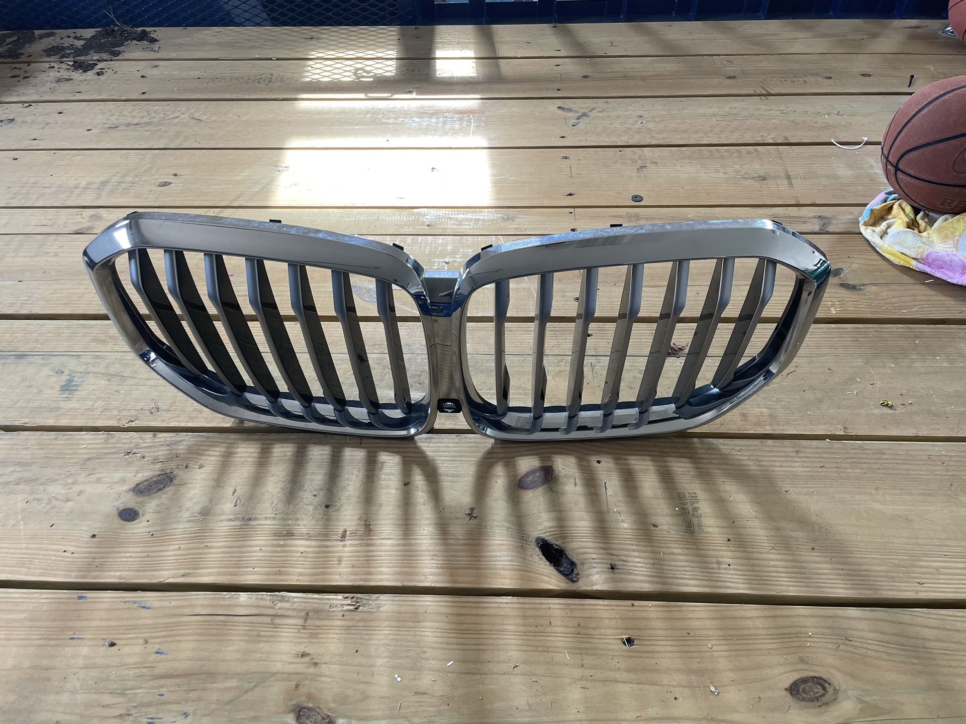 BMW X5 Factory front grille