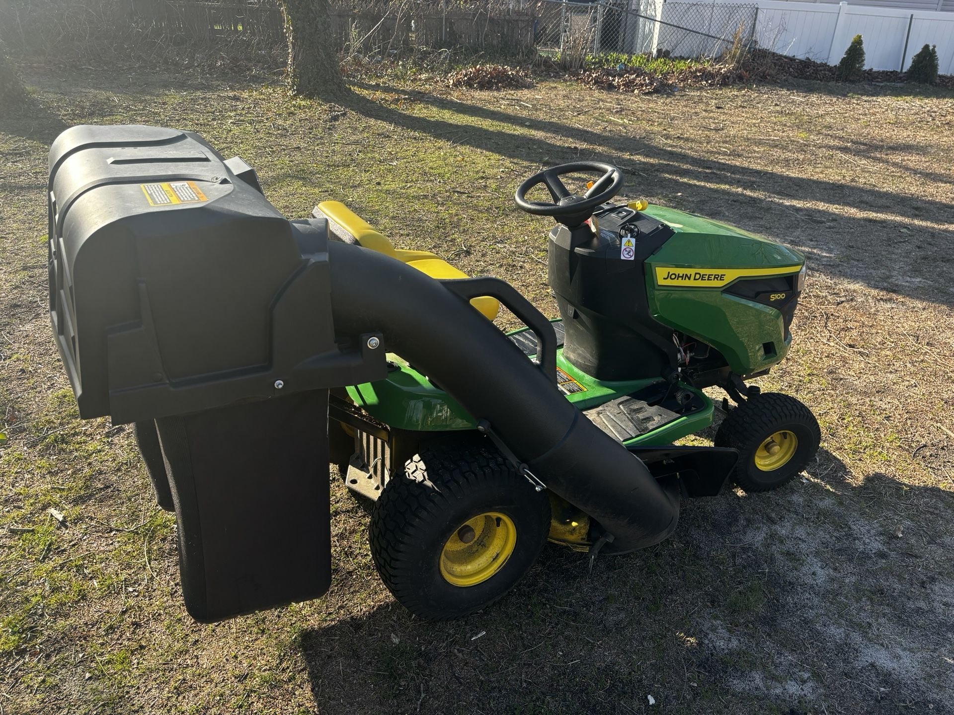 John Deere S100