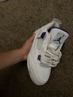 Air Jordan 4 Retro Purple metallic size 8.5