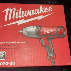 Milwaukee 1/2 Impact Wrench 