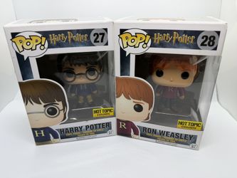 Harry And Ron Christmas Sweater Pop Figure Set
