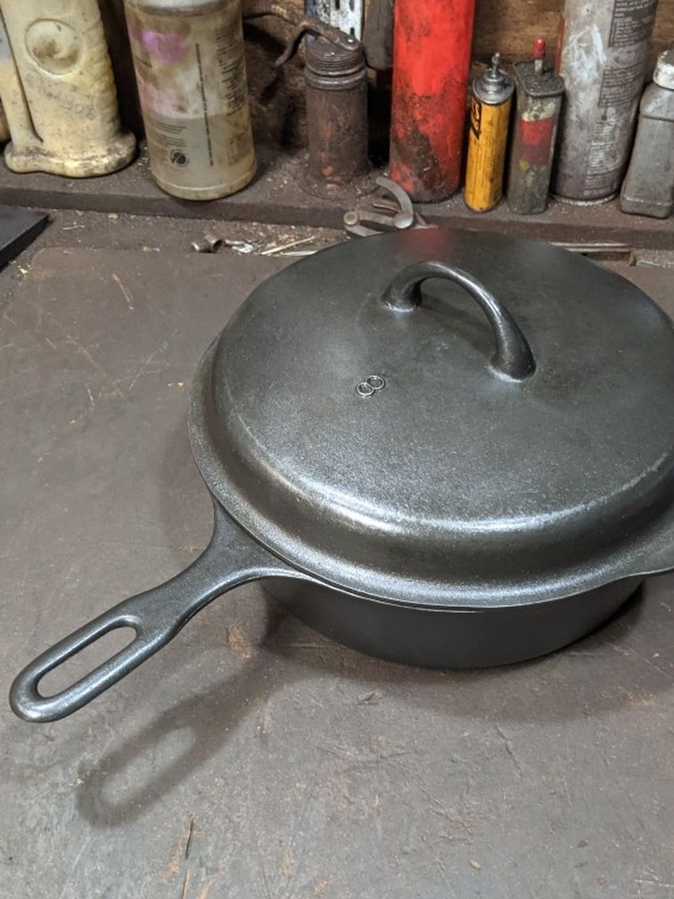 Sold at Auction: Old Mountain Cast Iron chicken Fryer