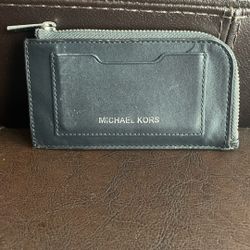 Michael Kors L Zip Wallet - Leather 