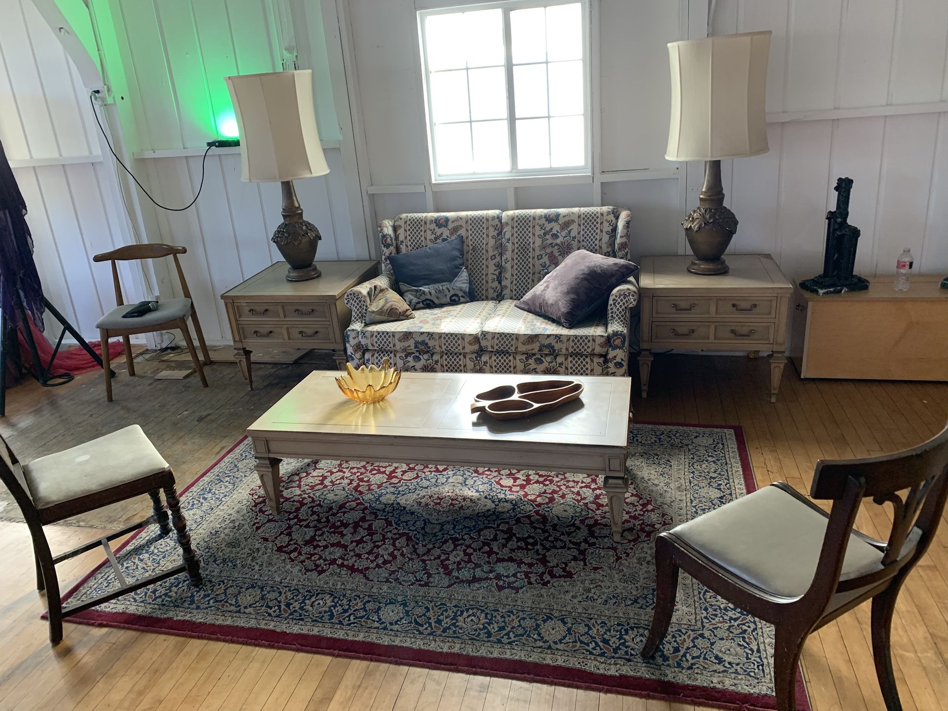 Vintage Living Room Set – Couch, Coffee Table & Side Tables 