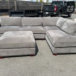 Sectional Couch 
