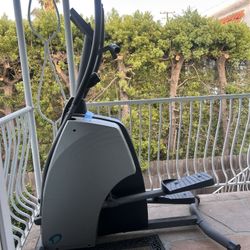 Elliptical. Manual use only. 