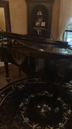 Baby  Grand Piano