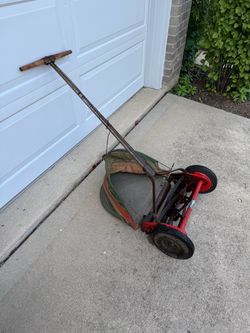 Sears Craftsman 1950’s vintage push rotary lawn mower made by Yard-man