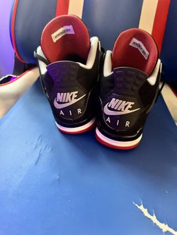 Retro 4 Bred