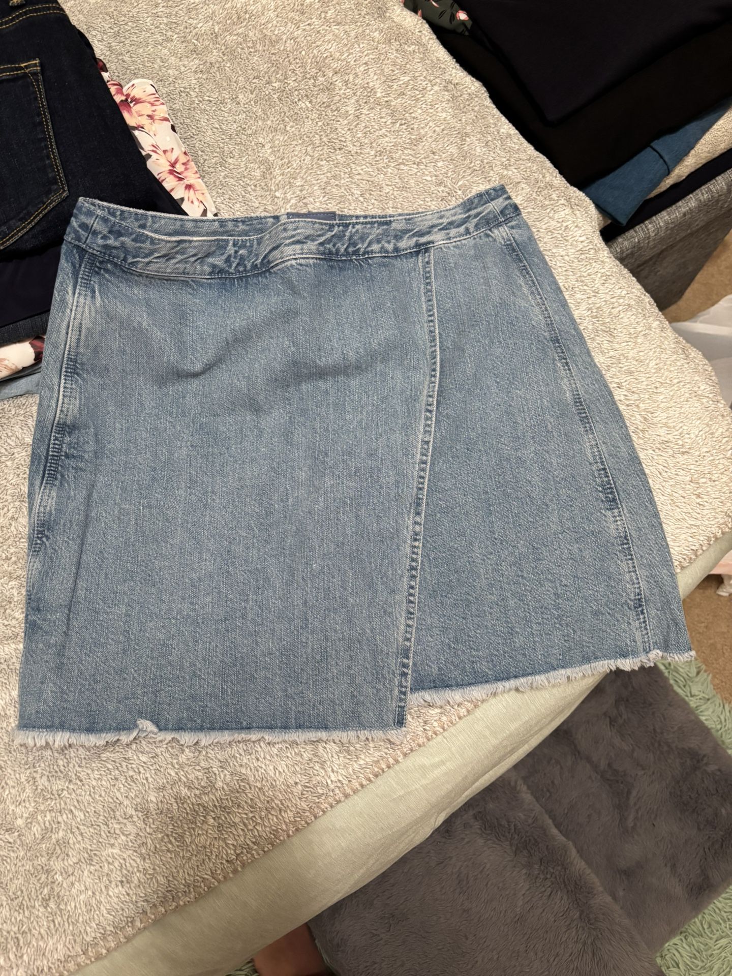 Ann Taylor loft denim skirt