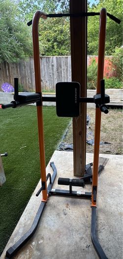 Bodyweight training station