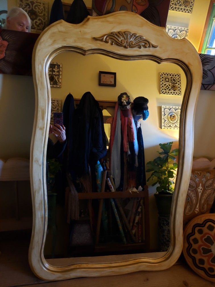 Large Vintage Mirror...8