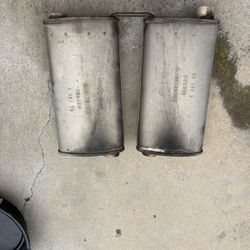 Stock Dodge Challenger 5.7 Hemi Mid Muffler