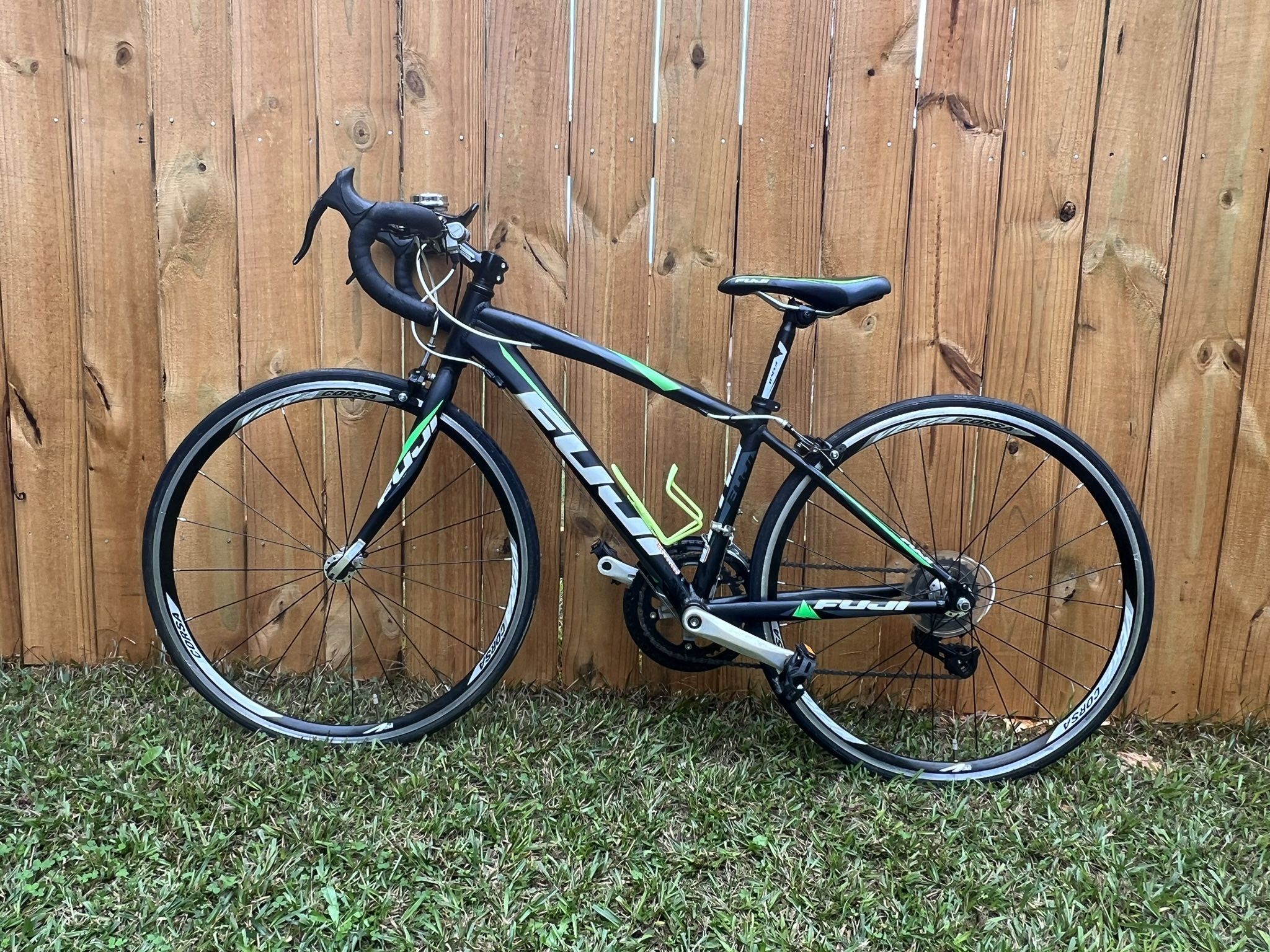 Kid’s Fuji Hybrid Road Bike (Please Read Full Description)…🚴🏾‍♂️🚴🏾‍♂️🚴🏼🚴🏼🚴🏾‍♂️