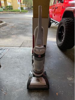 Hoover Wind Tunnel Vaccuum