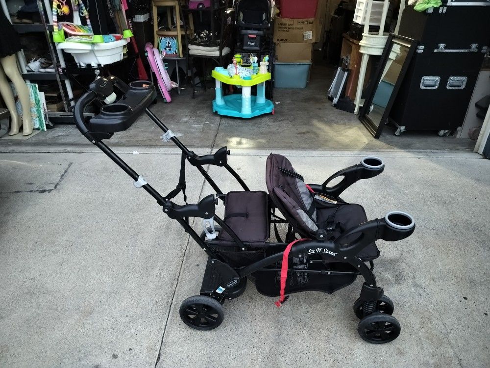 Double Stroller Sit And Stand $45 Pick Up Only Bonanza and Lamb