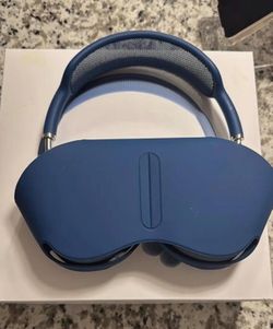 Apple AirPods Max 2nd Generation