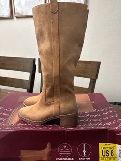 Naya B Women's Knee-High Boots Size 6