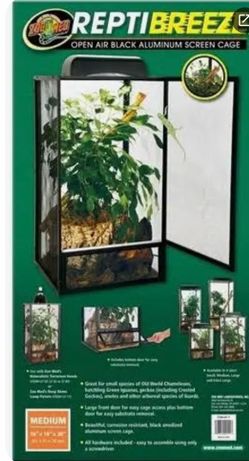 Zoomed medium chameleon cage