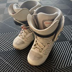 Snowboard Boots Woman 8.5