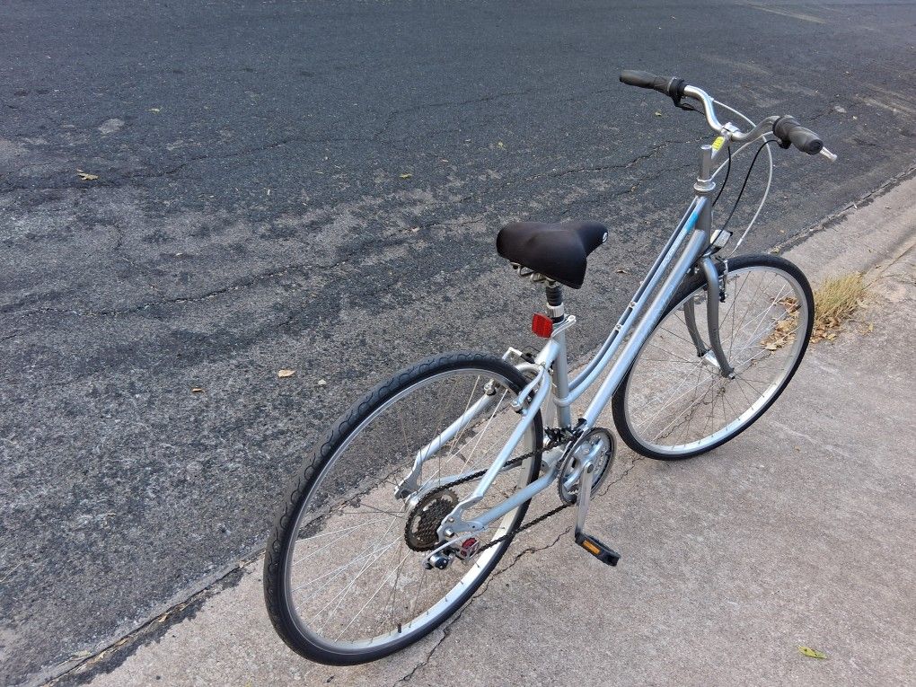 Giant Cypress Ladies Hybrid