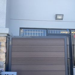 Gate