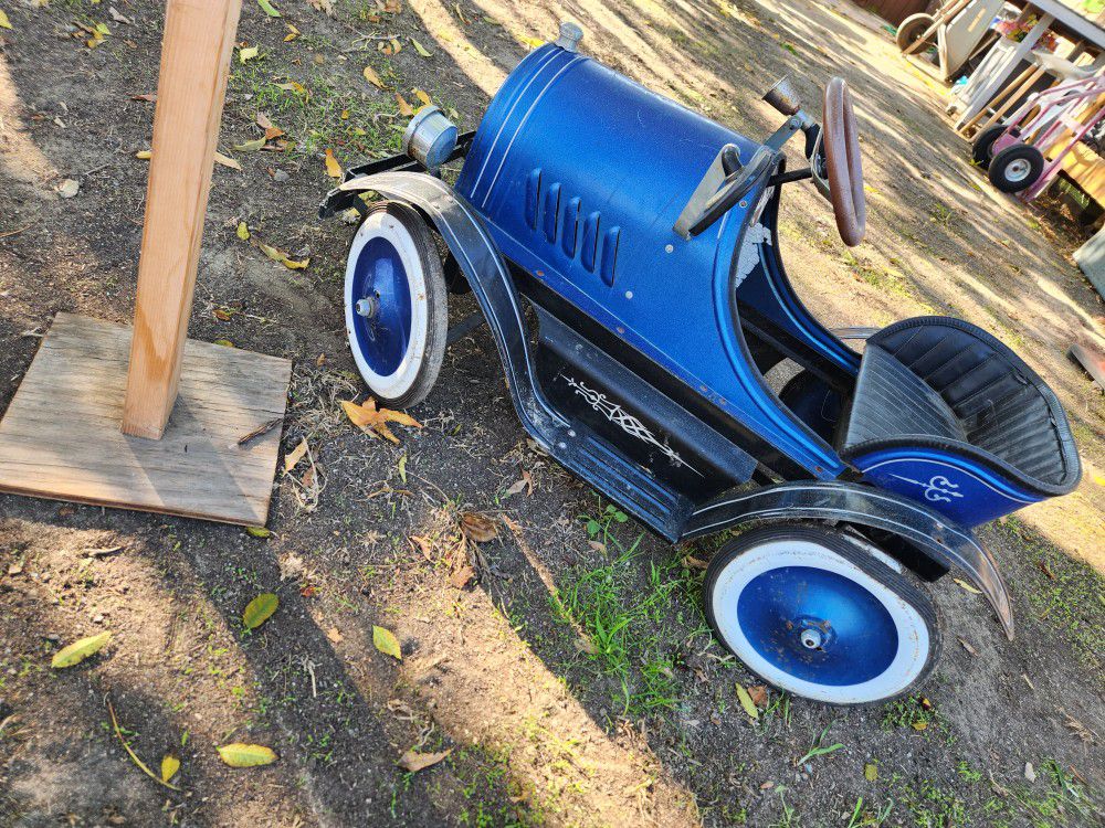 A note pedal car for sale  Been in the family Need some love