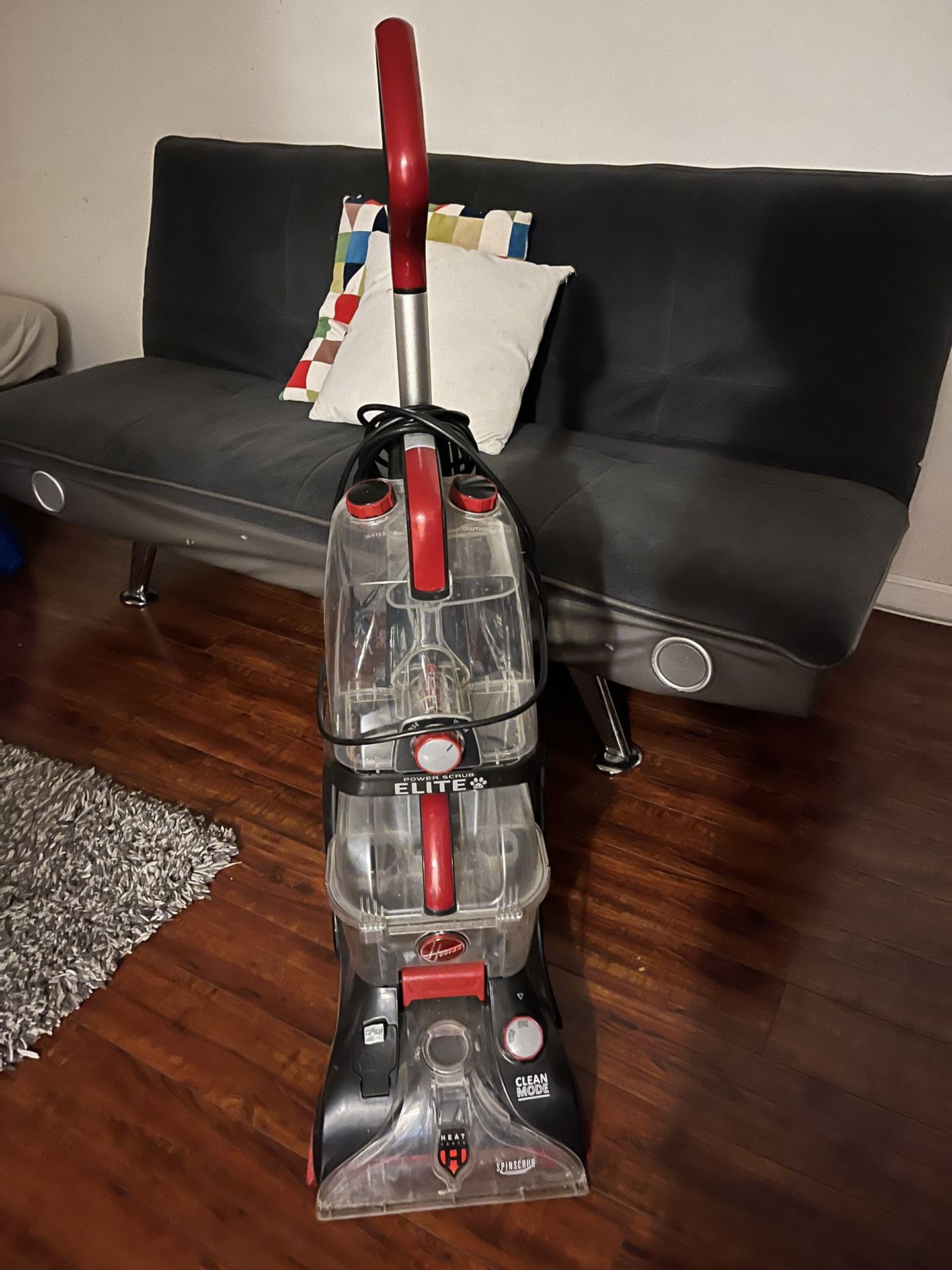 Hoover PowerScrub Deluxe Carpet Cleaner
