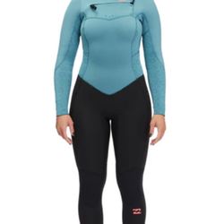 Billabong Women’s Hooded Long sleeve Wetsuit 