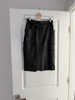 Express women’s brand new skirt no tags size 0 ( small)