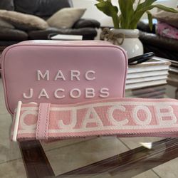 Marc Jacob’s Cross body purse