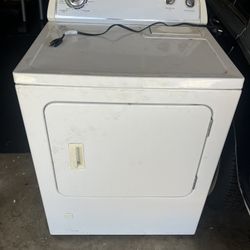 Whirl Pool Gas Dryer 
