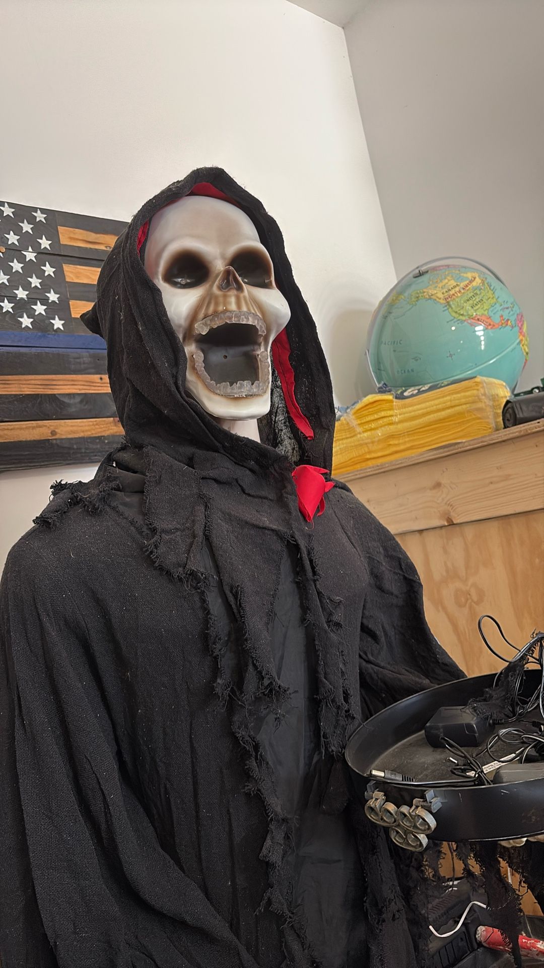 Gemmy 2013 6ft Tall Life Size Animated Night fright