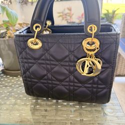 Black Small Handbag. Brand New 