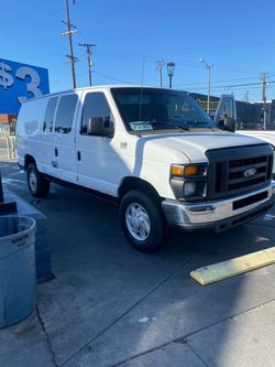 Ford ecoline 2011