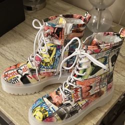 NEW Cute Style Boots Size 6